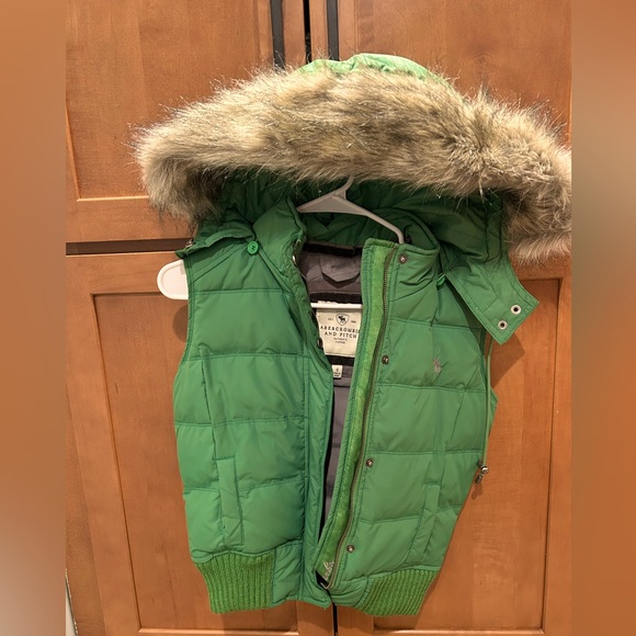 Abercrombie & Fitch Jackets & Blazers - Vintage Abercrombie and Fitch hooded vest